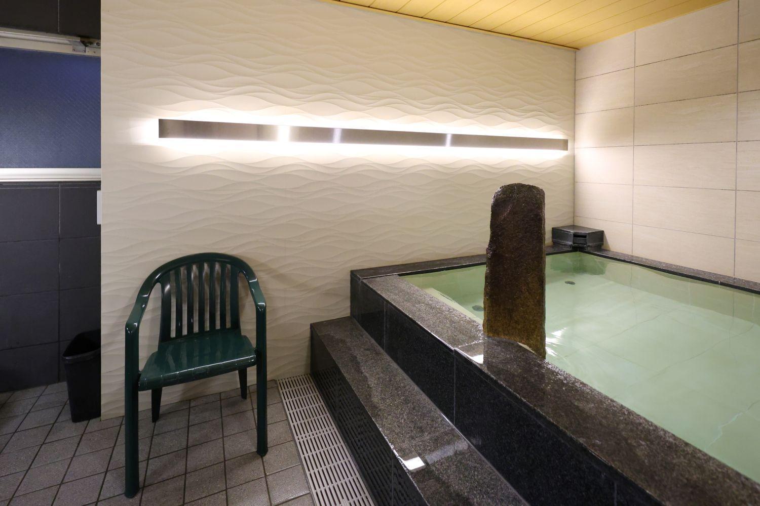 Hôtel capsule Global Yokohama Chukagai 2*